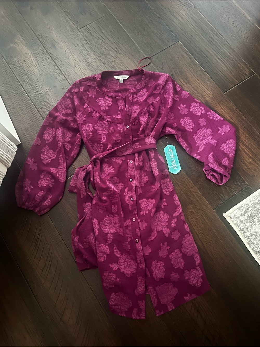 Curve yoke shirt tail Floral Button-Front Dress in magenta purple